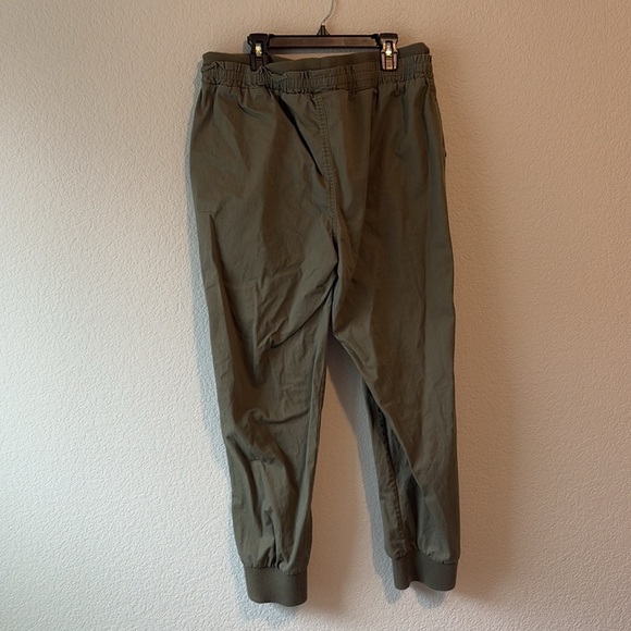 Vanilla Star army green size large cotton joggers - Picture 4 of 6